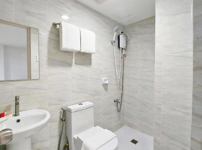 Airobedz Mckinley - Near Sm Aura Hotel