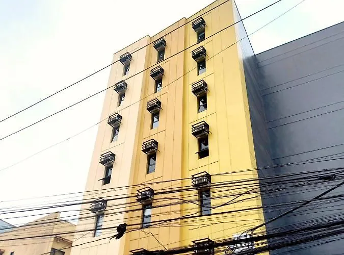 Airobedz Mckinley - Near Sm Aura Hotel Manila